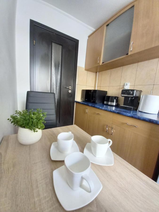 Alma Apartament Piatra Neamt Exterior photo